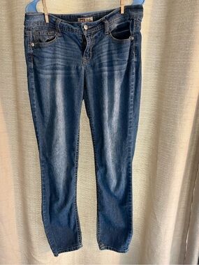 LEI Women's Blue Skinny Straight Jeans